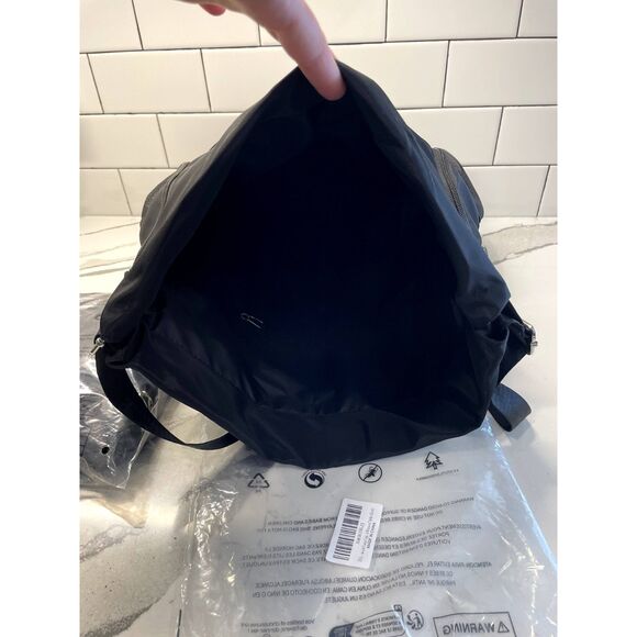 Large Water Resistant Sports Backpack Gym Drawstring Bag Backpack, Black, White - Picture 7 of 7